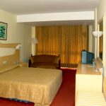 Як обрати меблі для маленької квартири? спальня21